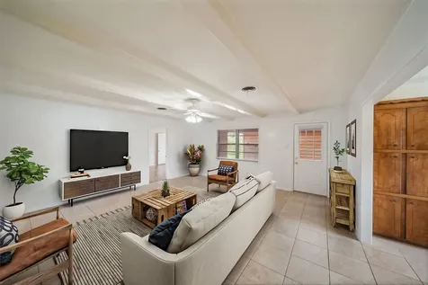 5002 Leafy Hollow Court Houston TX 77018