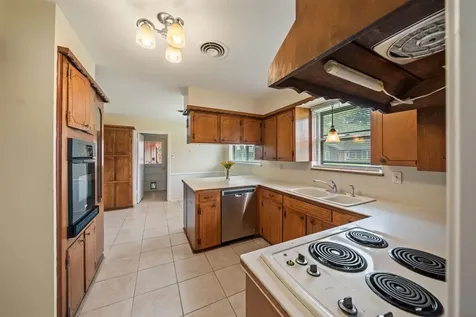 5002 Leafy Hollow Court Houston TX 77018