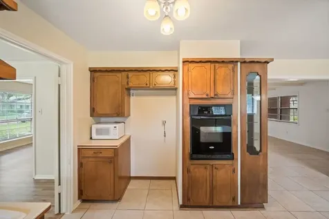 5002 Leafy Hollow Court Houston TX 77018
