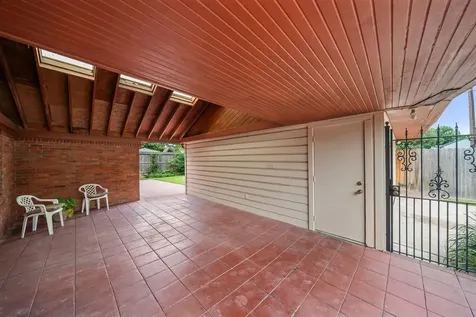 5002 Leafy Hollow Court Houston TX 77018