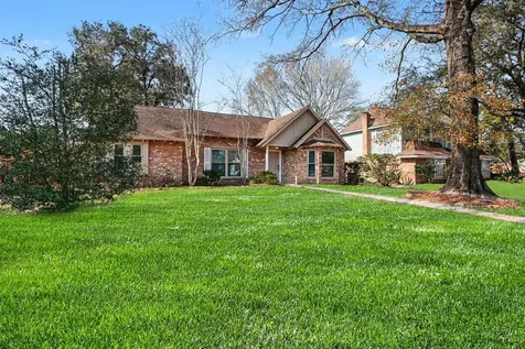 2067 SE Shadow Rock Drive Houston TX 77339