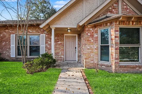 2067 SE Shadow Rock Drive Houston TX 77339