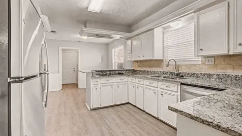 2067 SE Shadow Rock Drive Houston TX 77339