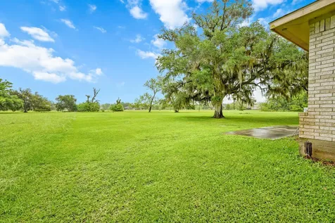 351 Cattle Drive Trail Angleton TX 77515