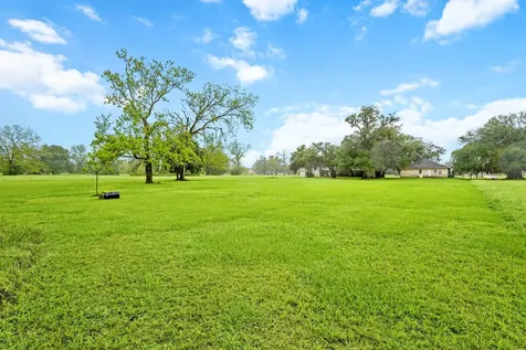 351 Cattle Drive Trail Angleton TX 77515