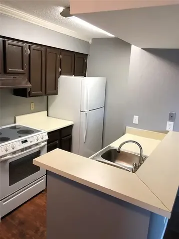 17331 Red Oak Drive 32 Houston TX 77090