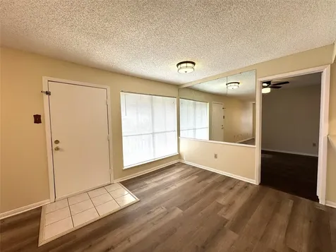 1516 Bay Area Boulevard Q-8 Houston TX 77058