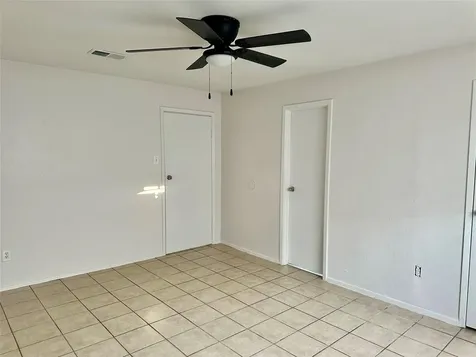 228 Austin Street Angleton TX 77515