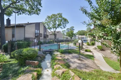 12905 Woodforest Boulevard 607 Houston TX 77015