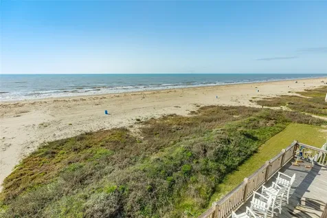 22224 Kennedy Drive Galveston TX 77554