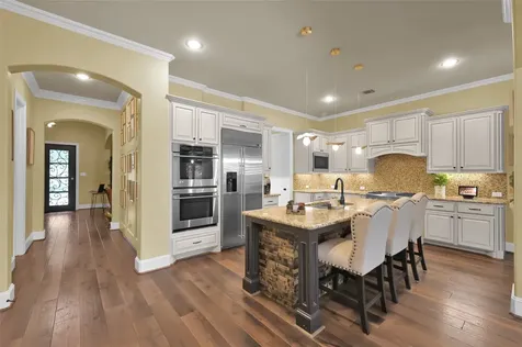 95 S Shimmering Aspen Circle Spring TX 77389