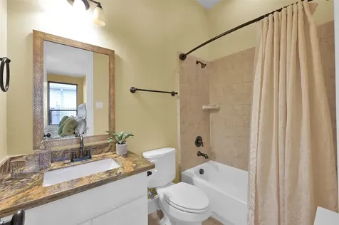 95 S Shimmering Aspen Circle Spring TX 77389