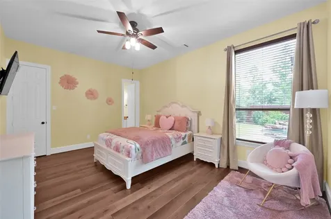 95 S Shimmering Aspen Circle Spring TX 77389