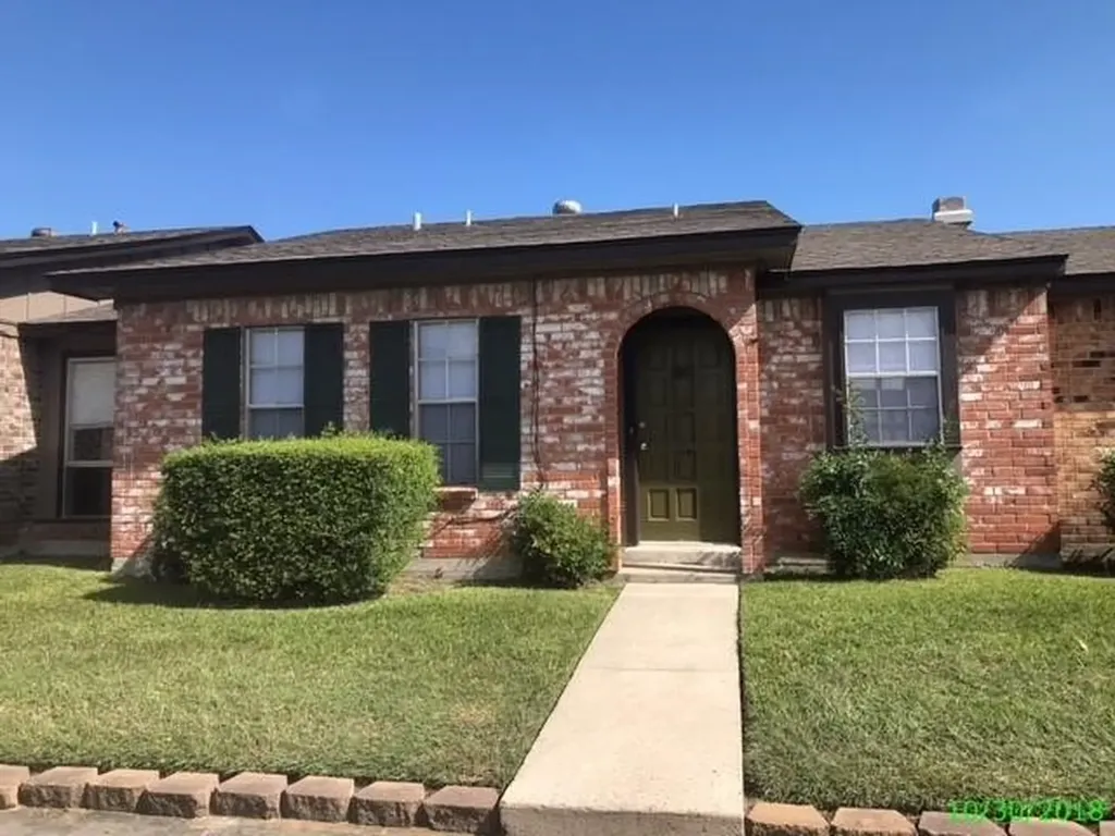1517 Barcelona Way Baytown TX 77520