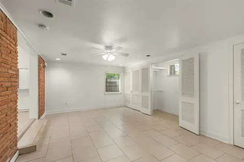 2015 Wycliffe Drive Houston TX 77043