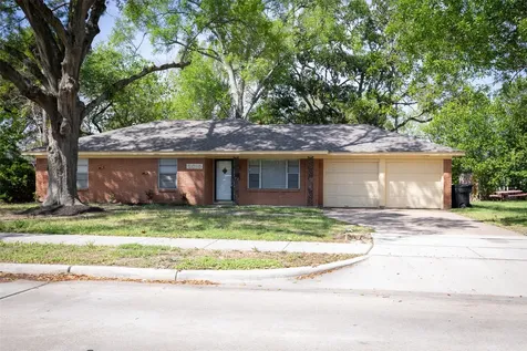 2015 Wycliffe Drive Houston TX 77043