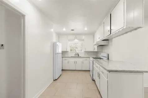2015 Wycliffe Drive Houston TX 77043