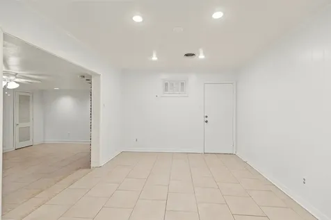 2015 Wycliffe Drive Houston TX 77043