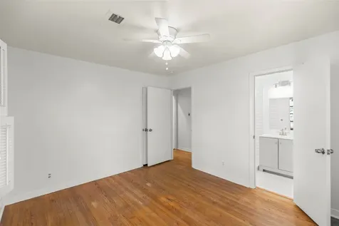 2015 Wycliffe Drive Houston TX 77043