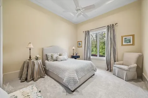 107 Willowend Drive Hunters Creek Village TX 77024