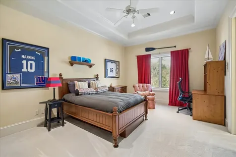 107 Willowend Drive Hunters Creek Village TX 77024
