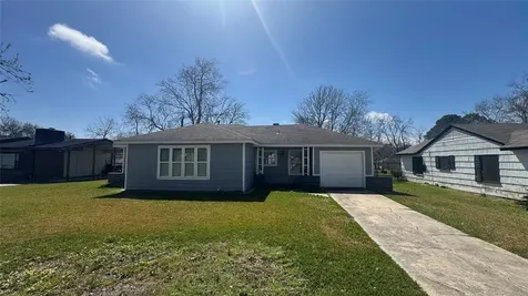 209 Lakewood Drive Baytown TX 77520