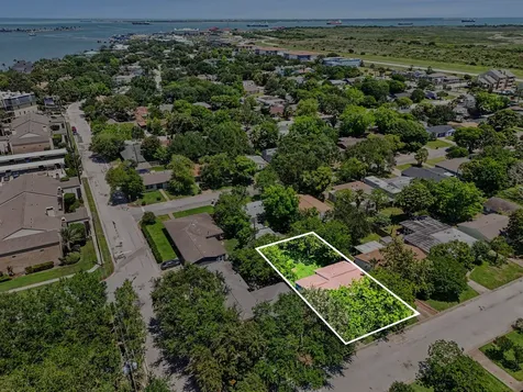 126 Bonita Avenue Galveston TX 77550