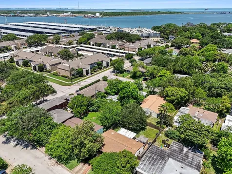 126 Bonita Avenue Galveston TX 77550