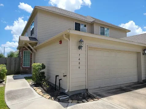 7486 Woo Street Pearland TX 77584