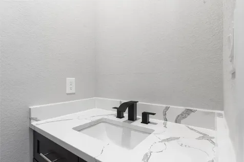 1544 County Road 3548 Cleveland TX 77327