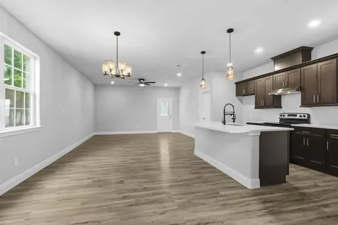 1544 County Road 3548 Cleveland TX 77327