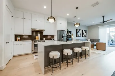 602 W Clay Street Houston TX 77019