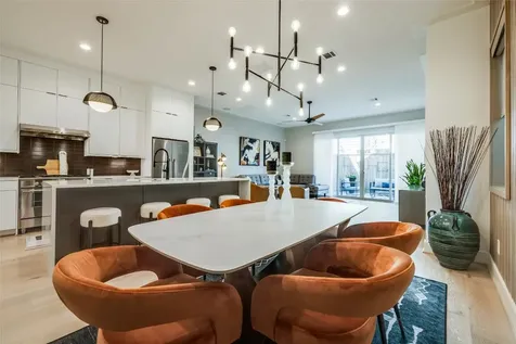 602 W Clay Street Houston TX 77019