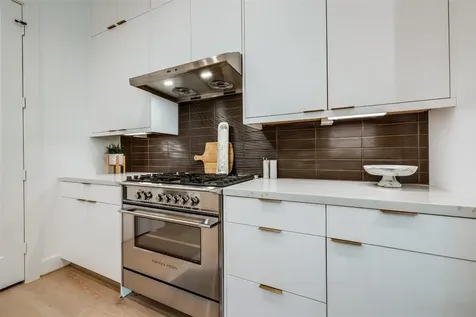 602 W Clay Street Houston TX 77019