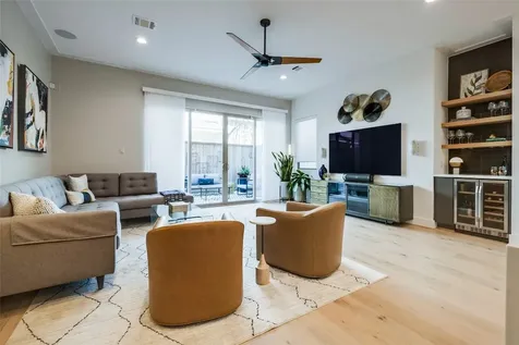 602 W Clay Street Houston TX 77019