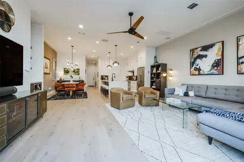 602 W Clay Street Houston TX 77019