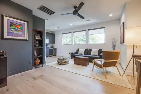 602 W Clay Street Houston TX 77019