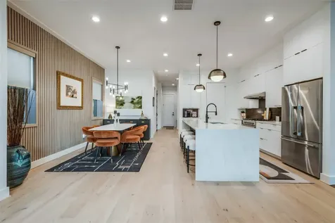 602 W Clay Street Houston TX 77019