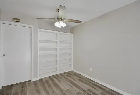 12905 Woodforest Boulevard 607 Houston TX 77015