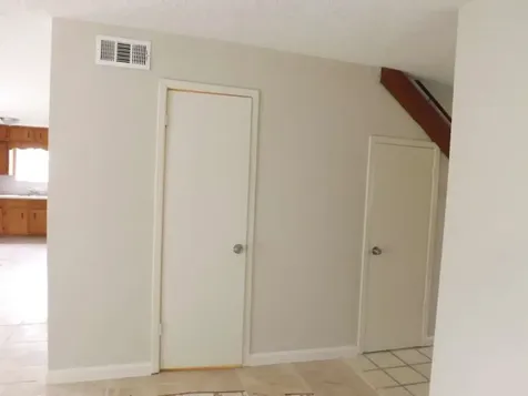 501 S Holmes Street La Porte TX 77571