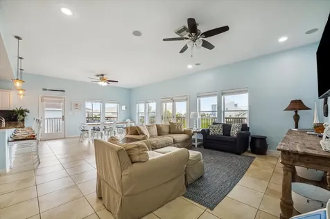 4015 Warchest Court Galveston TX 77554