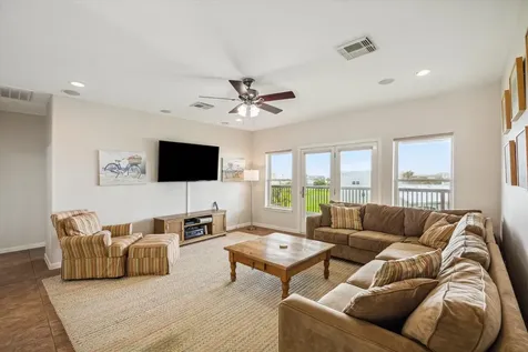 4015 Warchest Court Galveston TX 77554