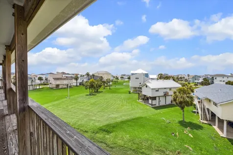 4015 Warchest Court Galveston TX 77554