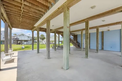 4015 Warchest Court Galveston TX 77554