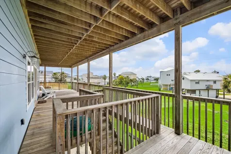 4015 Warchest Court Galveston TX 77554