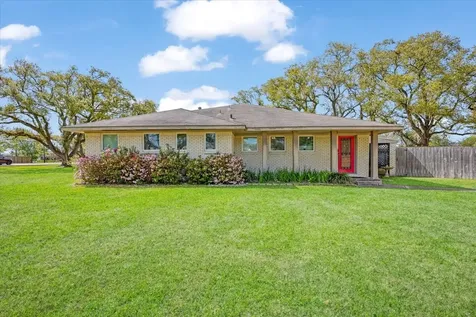 3224 Patricia Lane Pearland TX 77581