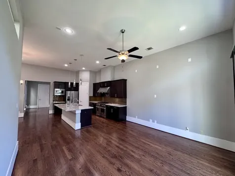 1605 Knox Street B Houston TX 77007