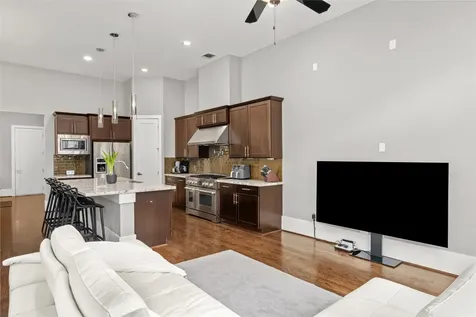 1605 Knox Street B Houston TX 77007