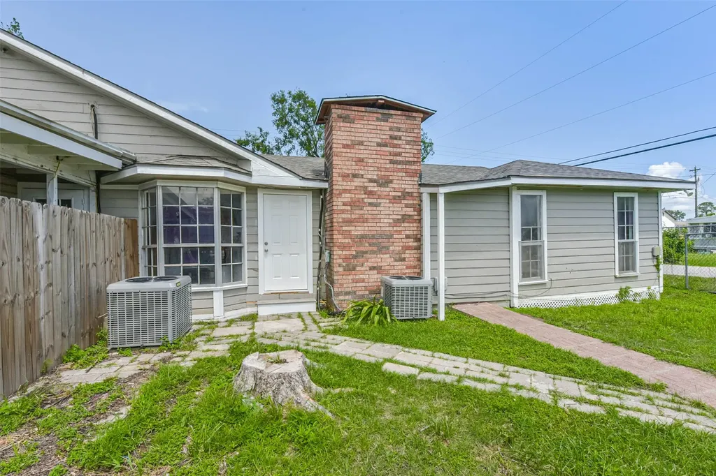 14249 Brownsville Street Houston TX 77015