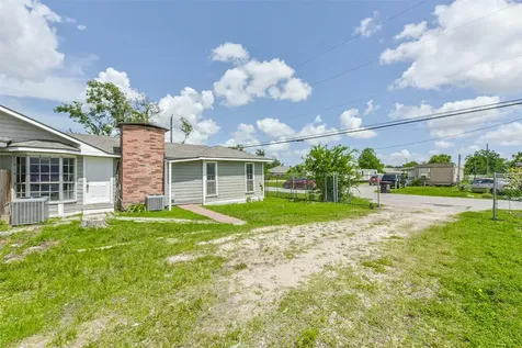 14249 Brownsville Street Houston TX 77015